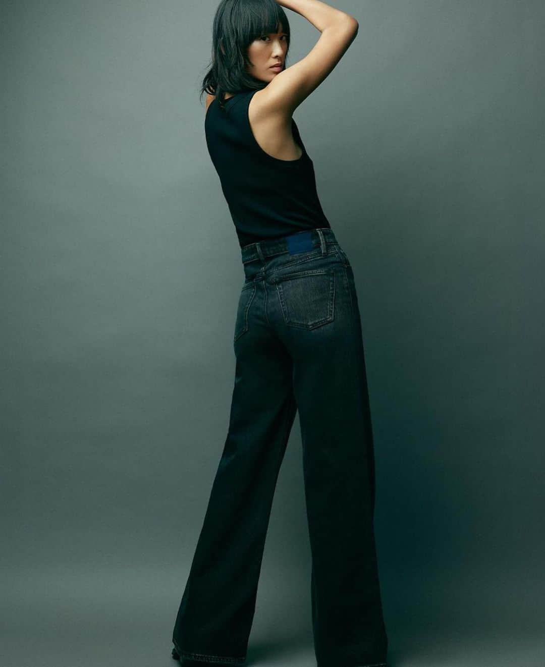 デンハムさんのインスタグラム写真 - (デンハムInstagram)「Our NEW Womens denim line is now in stores and online. Don’t miss it 💙🖤 #denham #denhamwomen #jasondenham #denhamthejeanmaker #thetruthisinthedetails」11月1日 7時13分 - denhamthejeanmaker