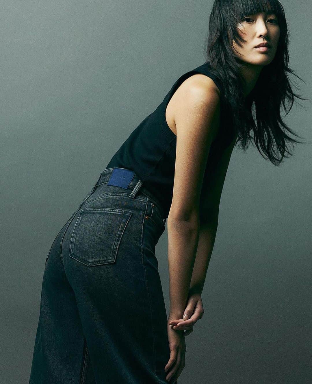 デンハムさんのインスタグラム写真 - (デンハムInstagram)「Our NEW Womens denim line is now in stores and online. Don’t miss it 💙🖤 #denham #denhamwomen #jasondenham #denhamthejeanmaker #thetruthisinthedetails」11月1日 7時13分 - denhamthejeanmaker