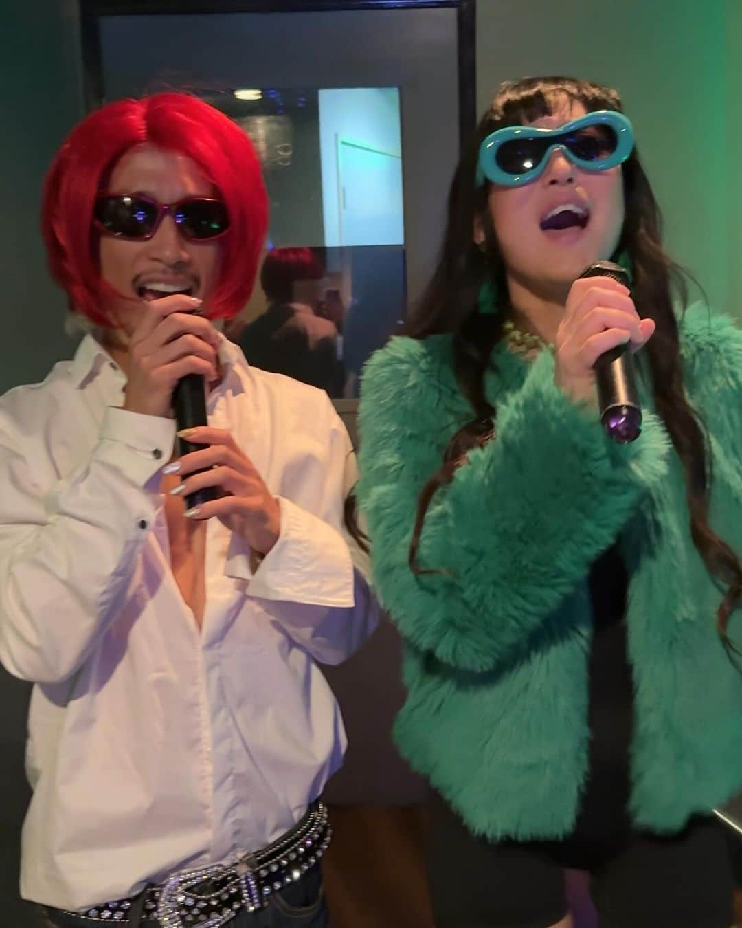 Ai Shimatsuさんのインスタグラム写真 - (Ai ShimatsuInstagram)「Tokyo Revengers… 東京卍會 should have a girl like this in their gang. 🏍️🌙  Halloween karaoke night was a success! 🎤🔥 We had 2 RiRis in the room. Lmao  Felt like I was back in high school. Haha🫶  今年のカラオケも超超超超いい感じ！！！毎年行こうー！！！💖💗  P.S THE TATOO IS FAKE. 😂 タトゥーは偽物です。✌️  #halloween #tokyorevengers #東京リベンジャーズ #東京卍會 #karaoke #モー娘 #loverevolution #心は高校生 #cocoisagoodgirl」11月1日 7時17分 - aishimatsu