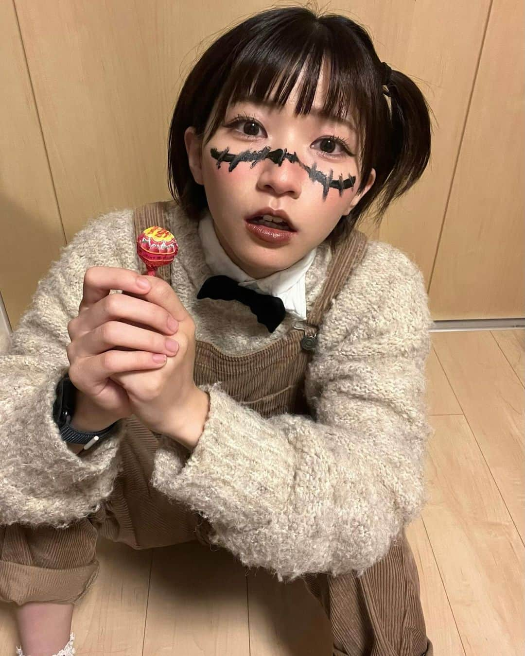 横道侑里さんのインスタグラム写真 - (横道侑里Instagram)「ハッピーハロウィン！ 1日すぎてもお菓子くれなきゃイタズラしちゃうぞ！  おはよう11月 #はろうぃん #ハロウィン #halloween」11月1日 8時32分 - sideroad615