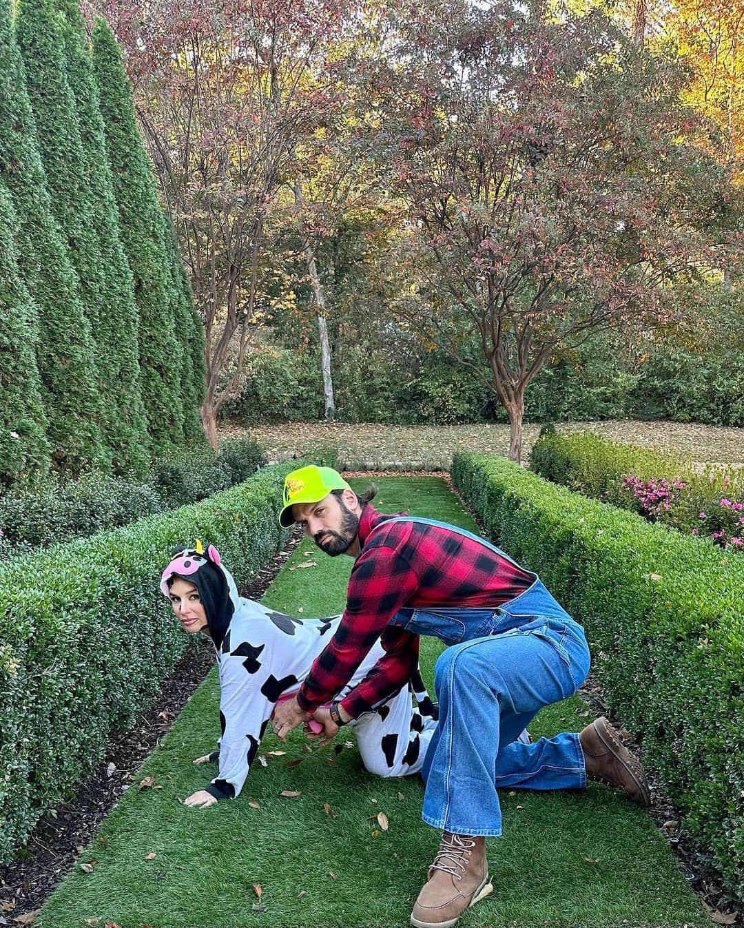 Jessie Jamesさんのインスタグラム写真 - (Jessie JamesInstagram)「Farmer Decker been milkin me since 2011 #happyhalloween」11月1日 8時56分 - jessiejamesdecker