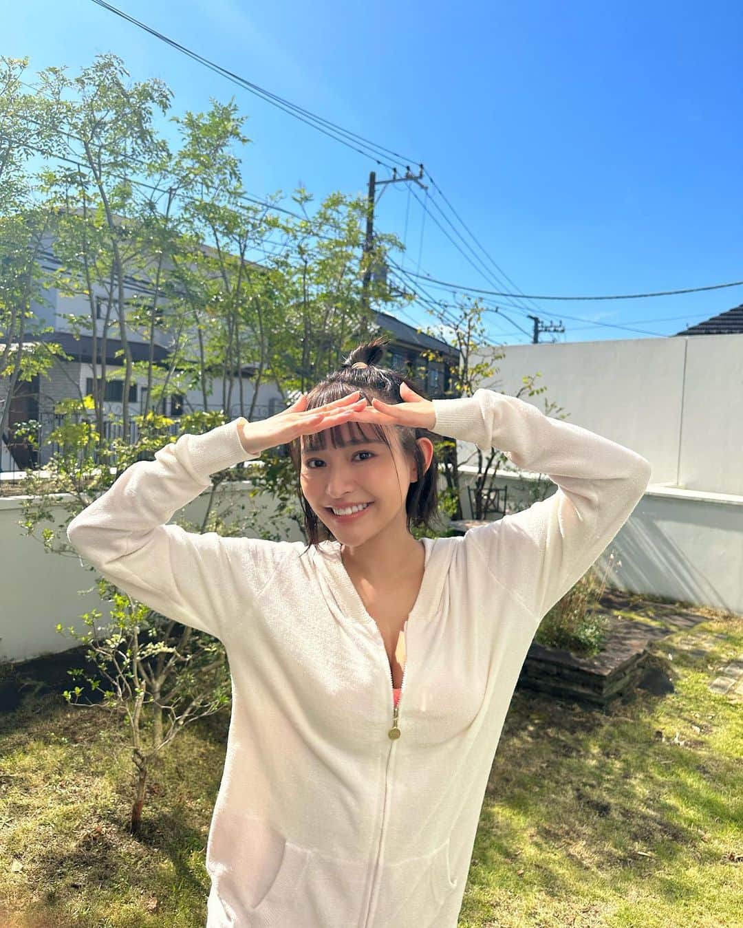 のインスタグラム：「【お知らせ】  10月31日(火)発売 BUBKA12月号 私のグラビアが掲載されております！ 是非チェックして下さい😚🌸」