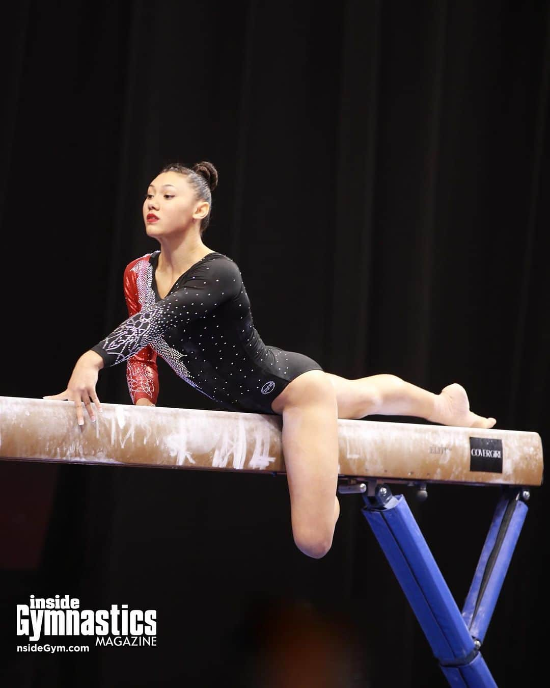 Inside Gymnasticsさんのインスタグラム写真 - (Inside GymnasticsInstagram)「The always stylish Kyla Ross sporting Arkansas colors well before her time there!   Ross appeared frequently in our 50 Most Artistic Issues and even appeared on the cover!   #gymnastics #athlete #artistry」11月1日 9時14分 - insidegym