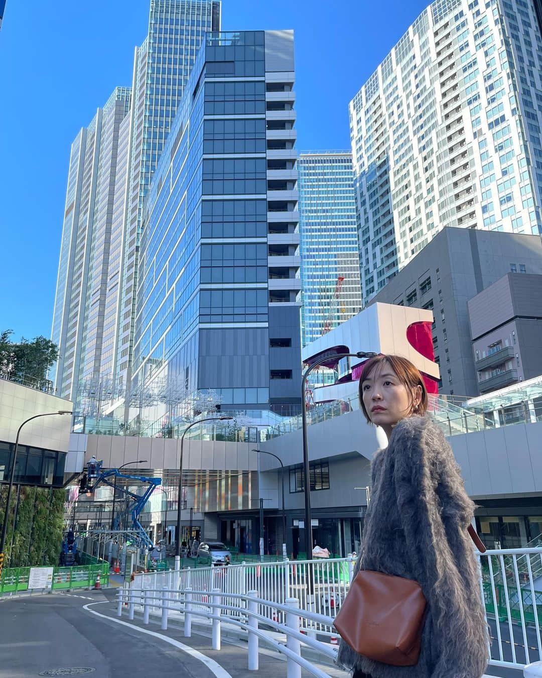 ちすんさんのインスタグラム写真 - (ちすんInstagram)「今日から11月  #tokyo #sibuya  #東京 #渋谷 #ビルビルしい #今年もあと少し  #早いなぁ」11月1日 9時44分 - chisun11