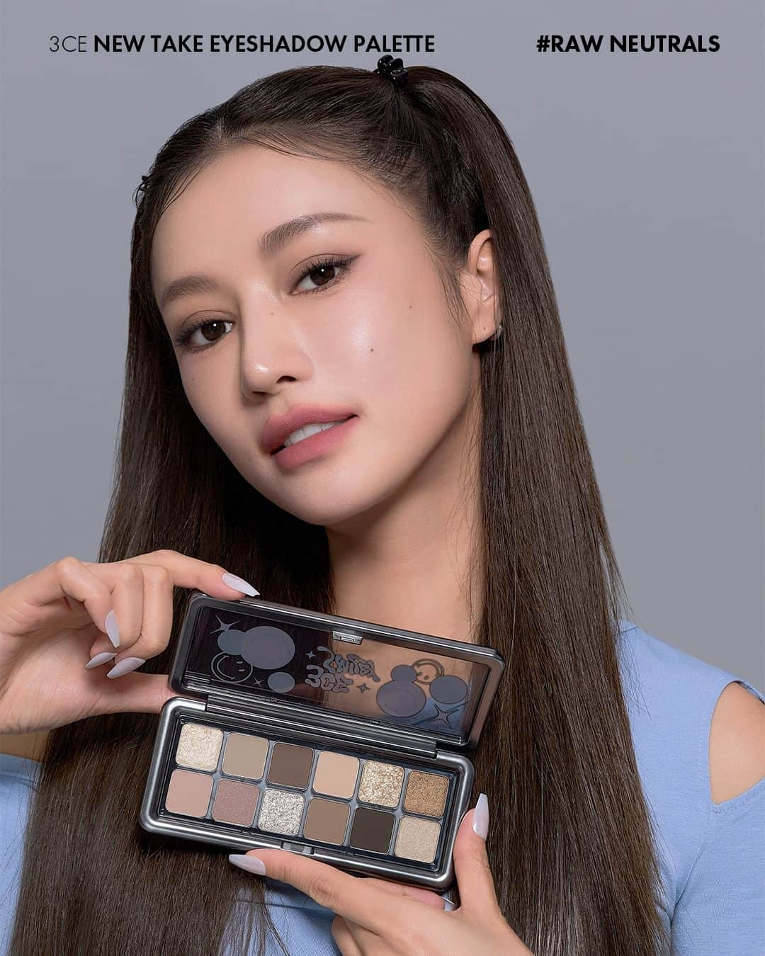 3CE Official Instagramさんのインスタグラム写真 - (3CE Official InstagramInstagram)「[3CE x SMILEY] 3CE NEW TAKE EYESHADOW PALETTE (# RAW NEUTRALS)  12가지 뮤티드 애쉬 브라운톤 컬러의 차가운 메탈릭 글리터부터 소프트 매트 섀도우의 매력적인 조합! 모두의 최애 팔레트를 3CE 스마일리 에디션으로 만나보세요 😊 - Experience a harmonious blend of 12 muted ash brown tone palette, from cold metallic glitter to soft pearly matte shadows, in the 3CE x SMILEY EDITION 😊  @3CE_OFFICIAL x @SMILEY  #3CEXSMILEY #3CEX스마일리 #EMBOSSYOURSMILE #SMILEY #SMILEYORIGINALS #3CE #3CESTYLENANDA #3CE스타일난다  #3CENEWTAKEEYESHADOWPALETTE #3CEPALETTE #RAWNEUTRALS」11月1日 10時00分 - 3ce_official