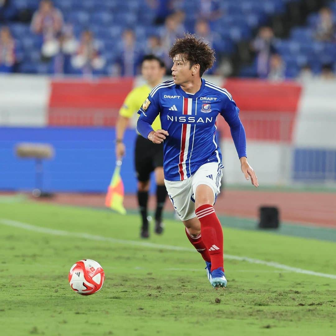 横浜F・マリノスさんのインスタグラム写真 - (横浜F・マリノスInstagram)「𝑮𝒆𝒕 𝒘𝒆𝒍𝒍 𝒔𝒐𝒐𝒏✊#fmarinos #永戸勝也」11月1日 10時06分 - yokohamaf.marinos