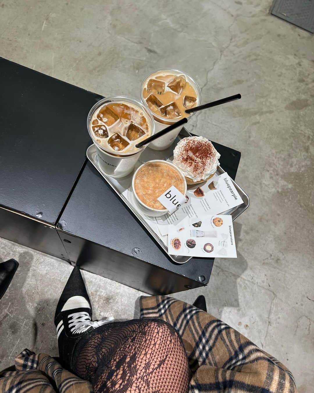 ヒロタナギサのインスタグラム：「正直に言います、 本当に美味しかったパイ🥧ですが 胸焼けで半分しか食べれませんでした 😇 #歳感じる瞬間圧倒的ナンバーワン #胸焼けだけは嘘つかん」