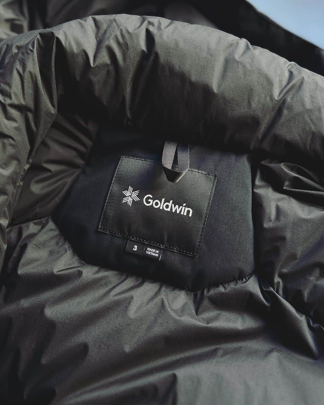 のインスタグラム：「. DOWN JKT⛄️ Goldwin/GORE-TEX SNOW RANGE DOWN PARKA . . @nollyandthenatures . #tottori #鳥取県 #鳥取市 #川端」