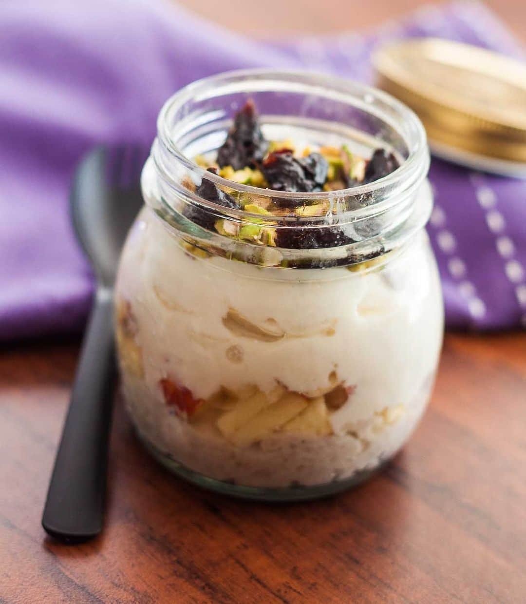 Archana's Kitchenさんのインスタグラム写真 - (Archana's KitchenInstagram)「Try the Healthy Yogurt Parfait with Oats and Fresh Fruits Recipe for a nutrient-packed breakfast. Layer coconut oats, chopped apples, fresh yogurt parfait, and chopped bananas in a jar, and top with pistachios and prunes for extra flavor. Customise the fruits to your liking and start your morning off healthy!  For the oats 1/2 cup Instant Oats (Oatmeal) 1/2 cup Coconut milk 1 tablespoon Honey 1 pinch Salt For the Sweet Yogurt 1/2 cup Curd (Dahi / Yogurt) 1 tablespoon Honey Fruits 1 Raw Banana, chopped 1 Apple, chopped 4 Prunes, chopped 1 tablespoon Pistachios, pound  👉We begin making the Healthy Yogurt Parfait with Oats and Fresh Fruits Recipe by cooking the oats first, heating a saucepan adding all the ingredients, mixing, stirring till it thickens and keeping it aside to let it cool down. 👉Whisk in the yogurt and honey mixture in a separate bowl till it is smooth and thick and keep it aside in the fridge till you assemble.  👉To assemble, take any jar, layer it with oats mixture, then add chopped apple, and layer it with yogurt, add some chopped banana, again add the yogurt layer, and top it up with prunes and pistachios.  👉Serve the Healthy Yogurt Parfait with Oats and Fresh Fruits Recipe as a breakfast recipe to start your morning in a healthy way.」11月1日 11時30分 - archanaskitchen