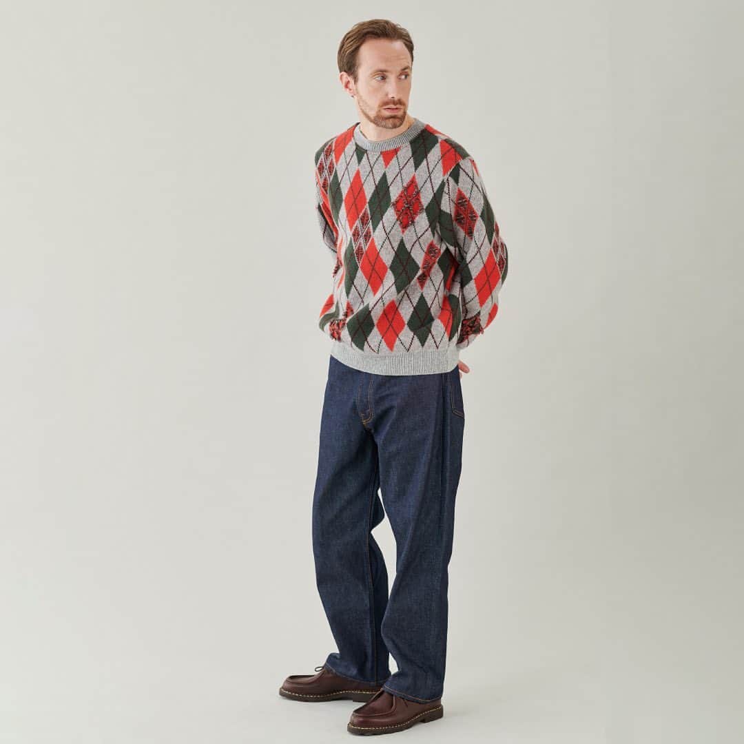 Bshop officialさんのインスタグラム写真 - (Bshop officialInstagram)「COOHEM CRASHED ARGYLE CHECK KNIT PO -Exclusive- ¥38,500  @coohem   #coohem #23aw #bshop」11月1日 12時23分 - bshop_official