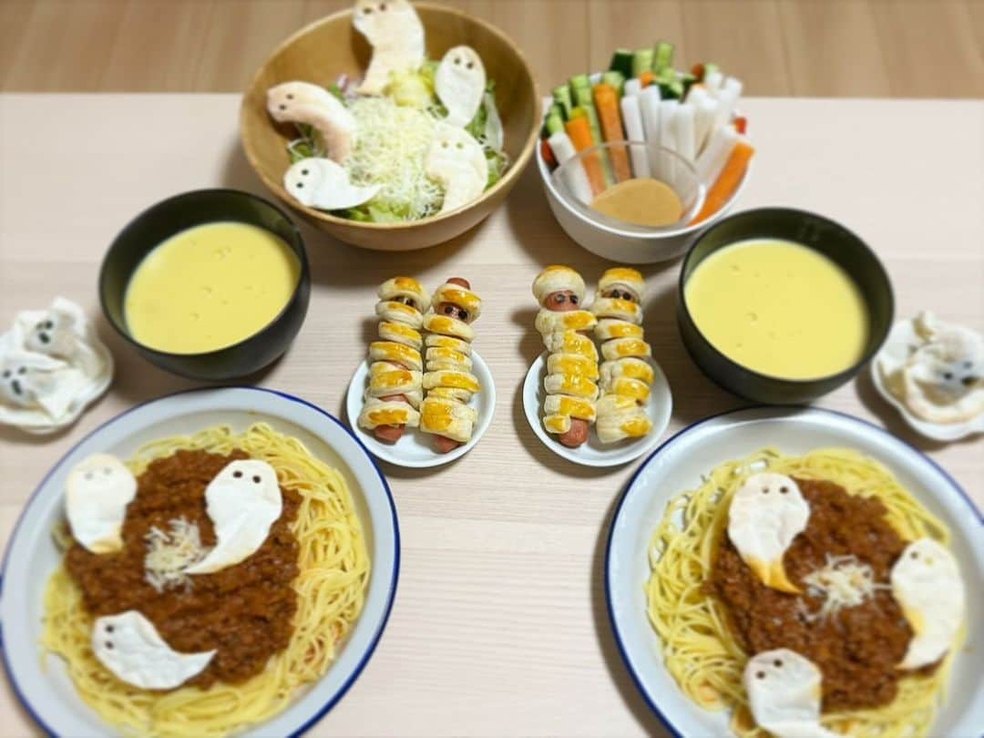 早坂梢依のインスタグラム：「. 自己満 はろ飯 🎃」