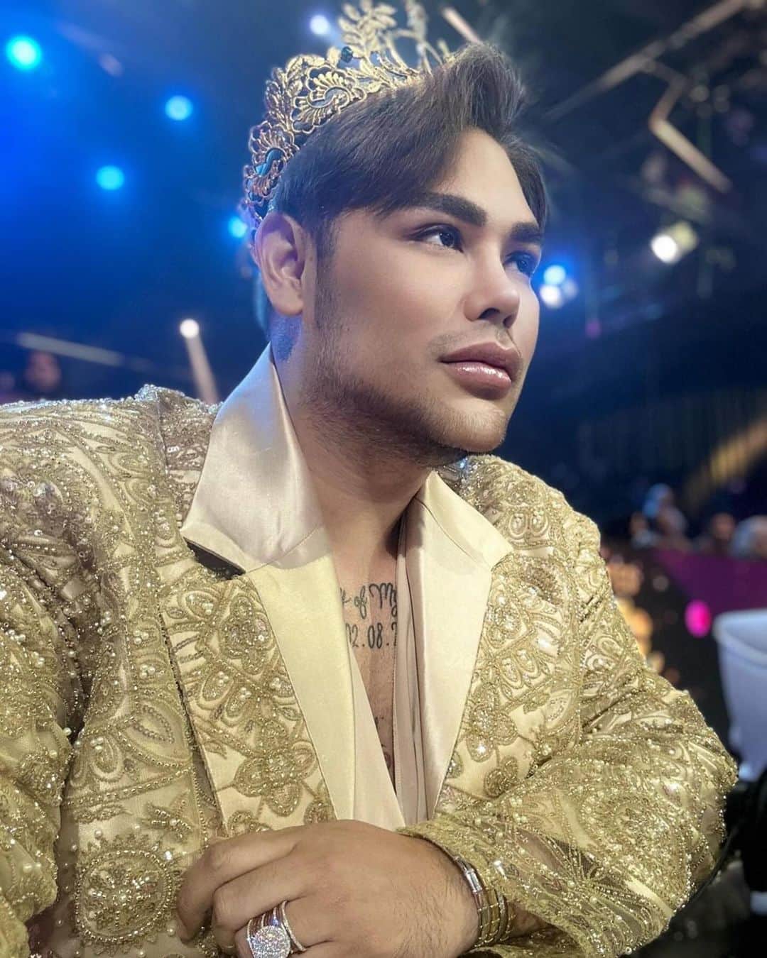 Ivan Gunawanのインスタグラム：「Tonight  live  @kdiofficial  @officialmnctv」
