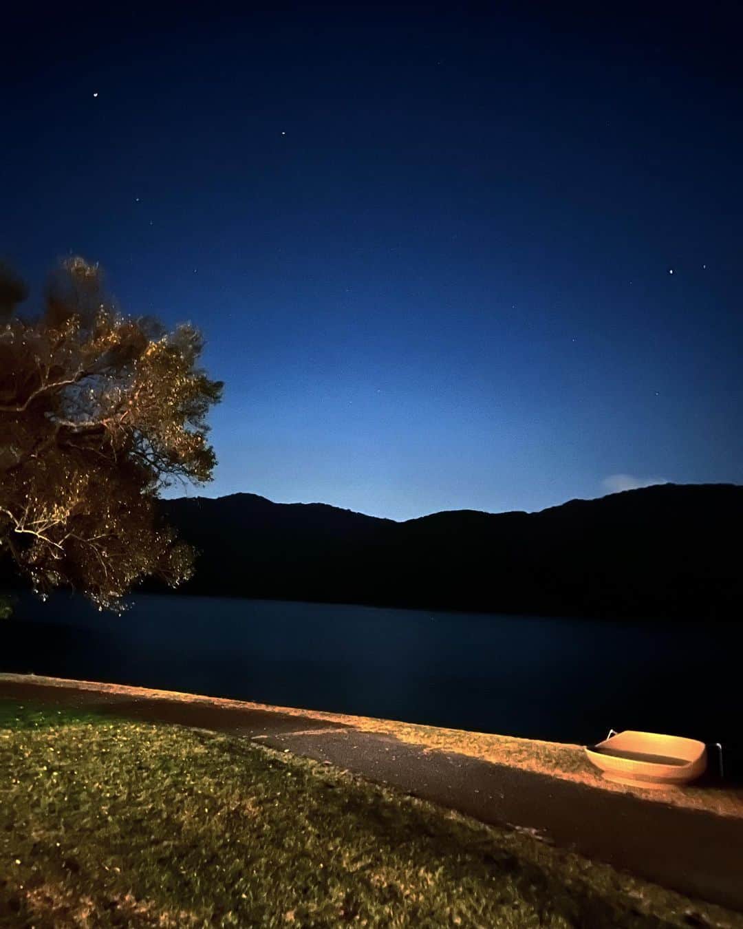 ファン・グァンヒさんのインスタグラム写真 - (ファン・グァンヒInstagram)「밤하늘에 별이 참 많다 ✨열심히 찍어봤다 💫」11月1日 23時25分 - prince_kwanghee