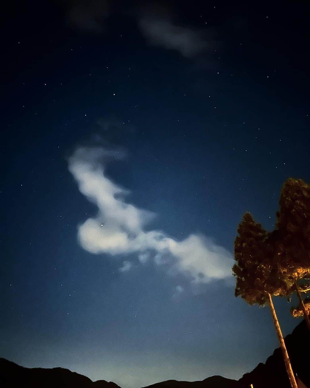 ファン・グァンヒさんのインスタグラム写真 - (ファン・グァンヒInstagram)「밤하늘에 별이 참 많다 ✨열심히 찍어봤다 💫」11月1日 23時25分 - prince_kwanghee