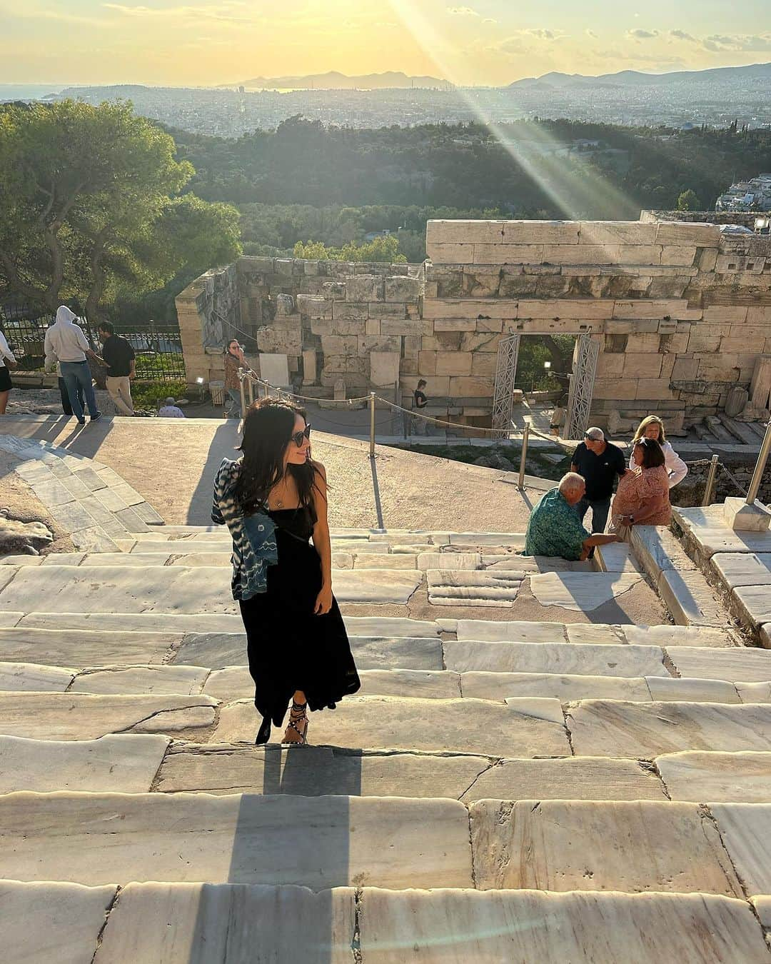 アビゲイル・スペンサーさんのインスタグラム写真 - (アビゲイル・スペンサーInstagram)「Abigail at the Acropolis. 🇬🇷」11月1日 23時45分 - abigailspencer