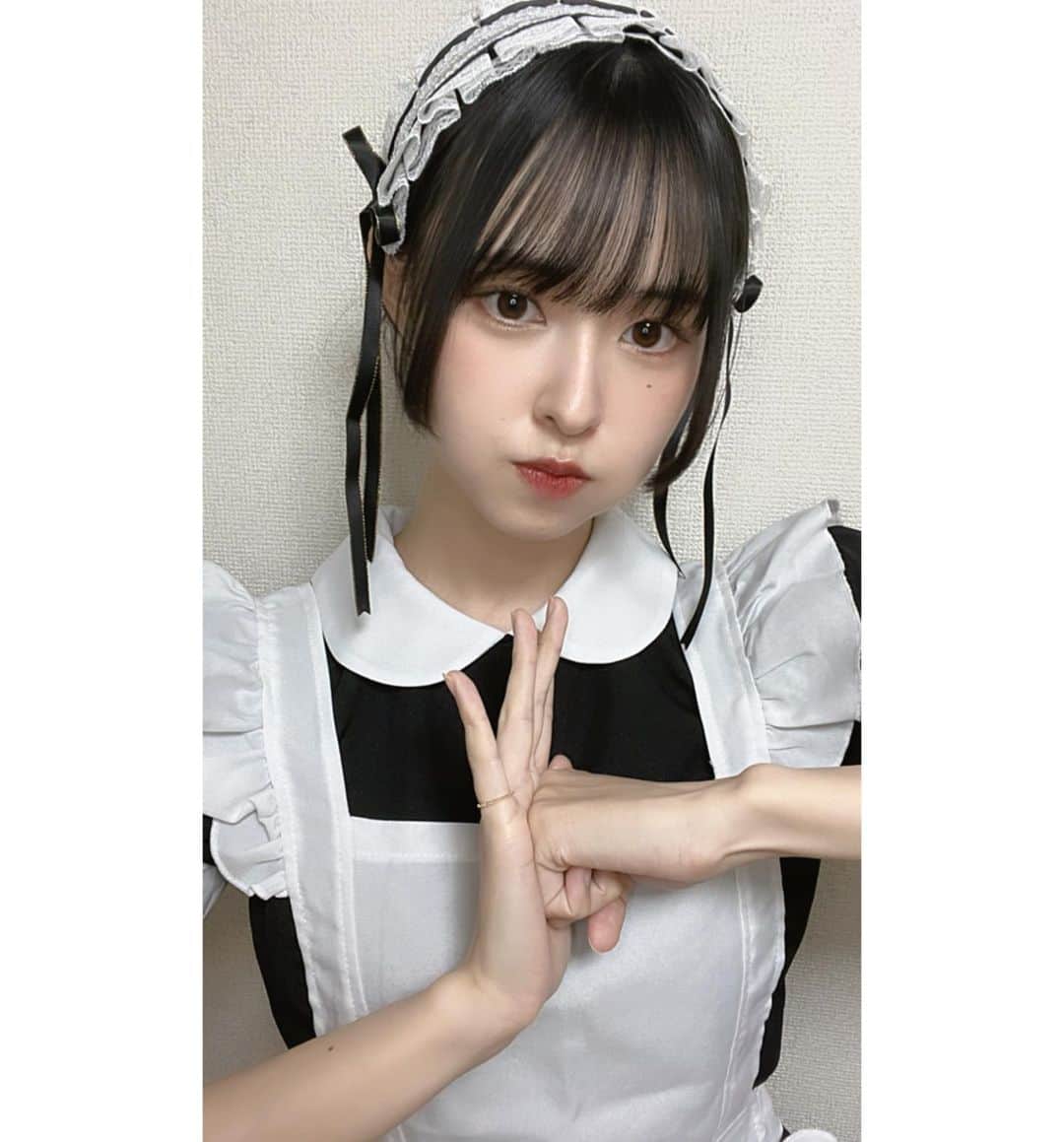 大曲李佳さんのインスタグラム写真 - (大曲李佳Instagram)「🫖🛁🪞  昨日投稿したかったけど間に合わなかった〜🥲 昨日の配信で仮装しました、メイドさんです😉 最後の髪型は中華風メイドみたいって言われたのでこのポーズで🫸🏻🤛🏻  #halloween #メイド」11月1日 23時59分 - omagari_