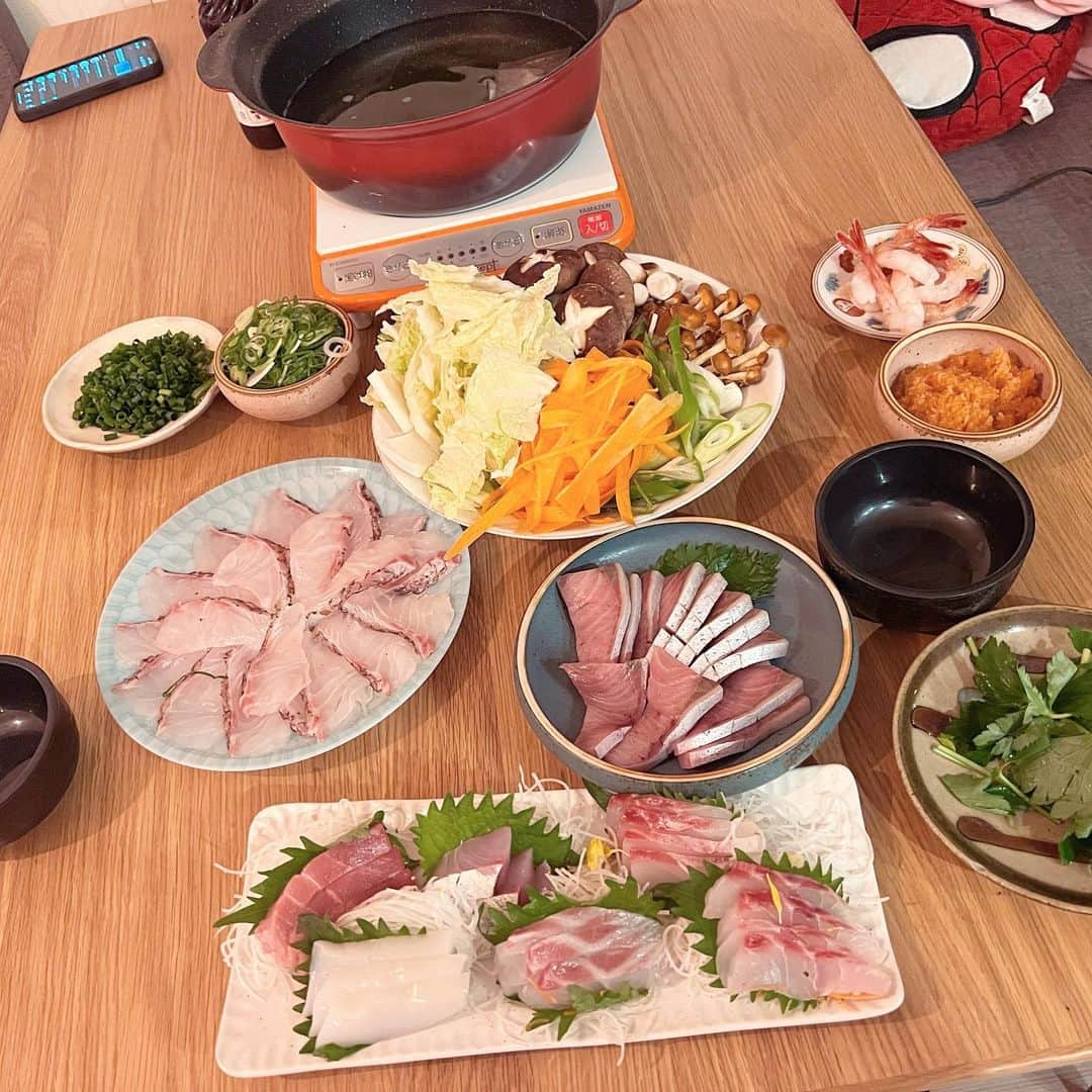 MARiAさんのインスタグラム写真 - (MARiAInstagram)「1st Wedding Anniversary！！  たくさんの方の愛に支えられ この日を迎えることができました。 ありがとうございます！  たくさんのおめでとうメッセージありがとうございます⭐️  愛してくださる全ての方に感謝。 これからもよろしくお願いいたします✨」11月2日 0時16分 - maria_grnd