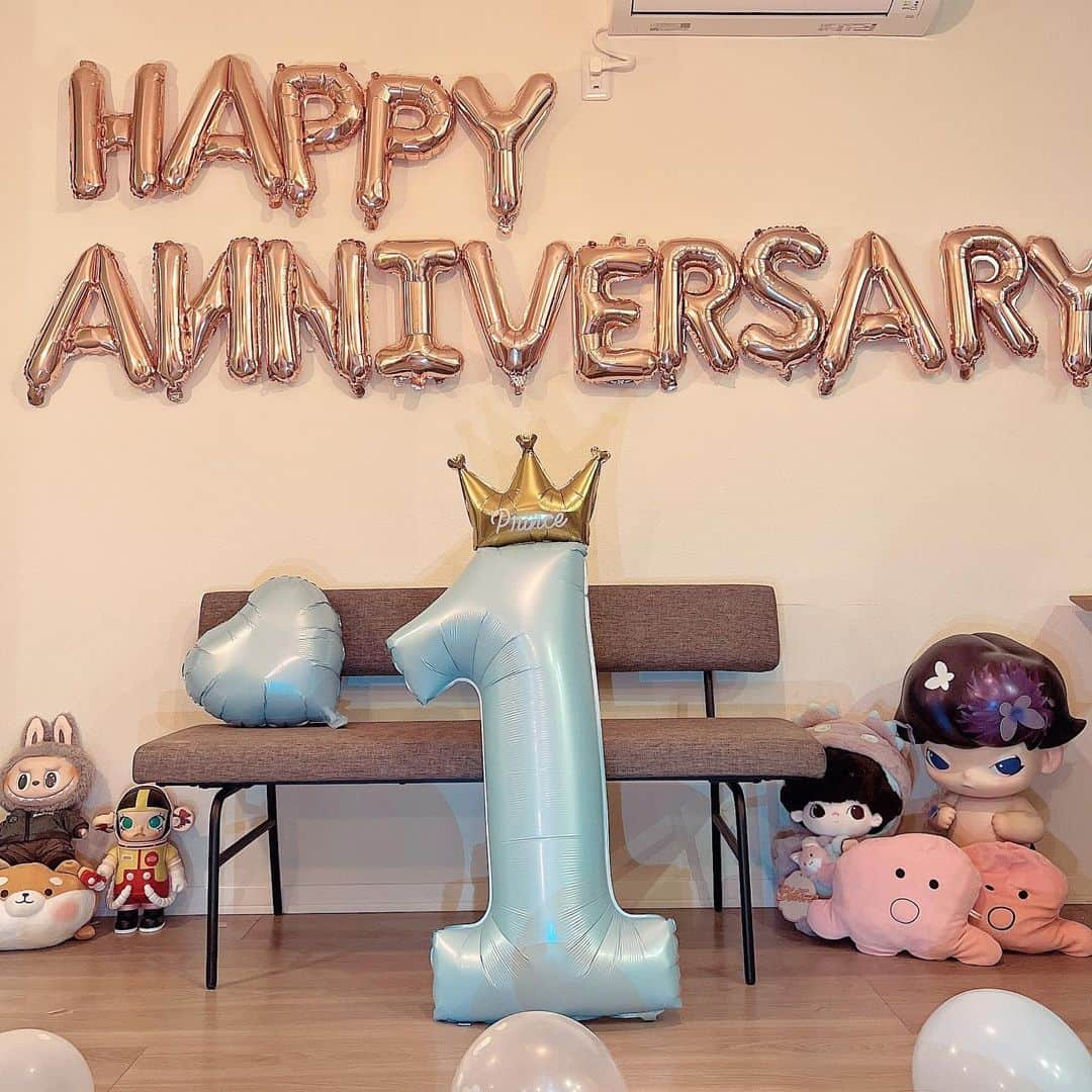 MARiAのインスタグラム：「1st Wedding Anniversary！！  たくさんの方の愛に支えられ この日を迎えることができました。 ありがとうございます！  たくさんのおめでとうメッセージありがとうございます⭐️  愛してくださる全ての方に感謝。 これからもよろしくお願いいたします✨」