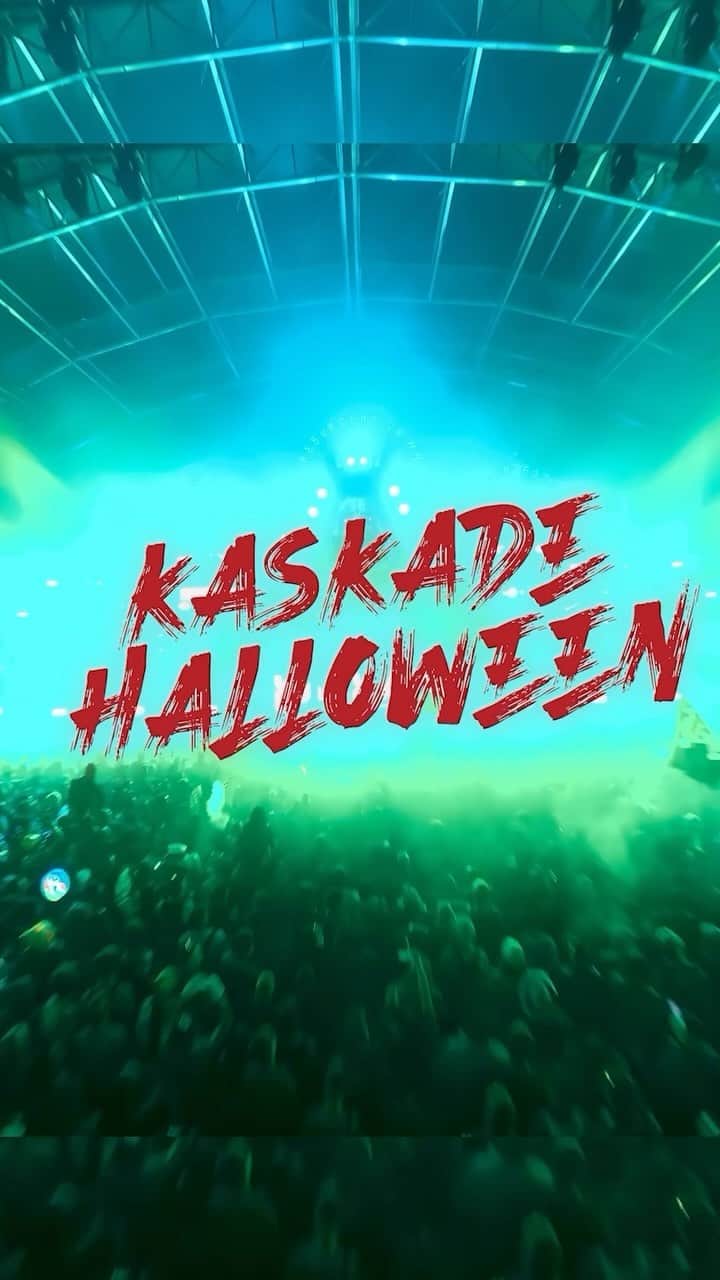 カスケイドのインスタグラム：「If you’re reading this, congratulations you survived another Halloween! Anyone start planning their costume for next year…?」