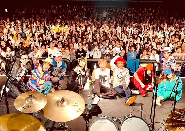 UAのインスタグラム：「FISHMANS 💫 LONGSEASON 2023 名古屋ダイヤモンドホール 魂がダイヴした夜！  ありがとうございました。 おみゃあさんがた、さいこうだがや🐟  明日は大阪や。  #fishmans#茂木欣一#柏原譲#HAKASE-SUN#関口ダーツ道生 #木暮晋也#原田郁子#永積崇#マヒトゥザピーポー#ua#ウーア#神野英宰 @desigual @remitakenouchi」