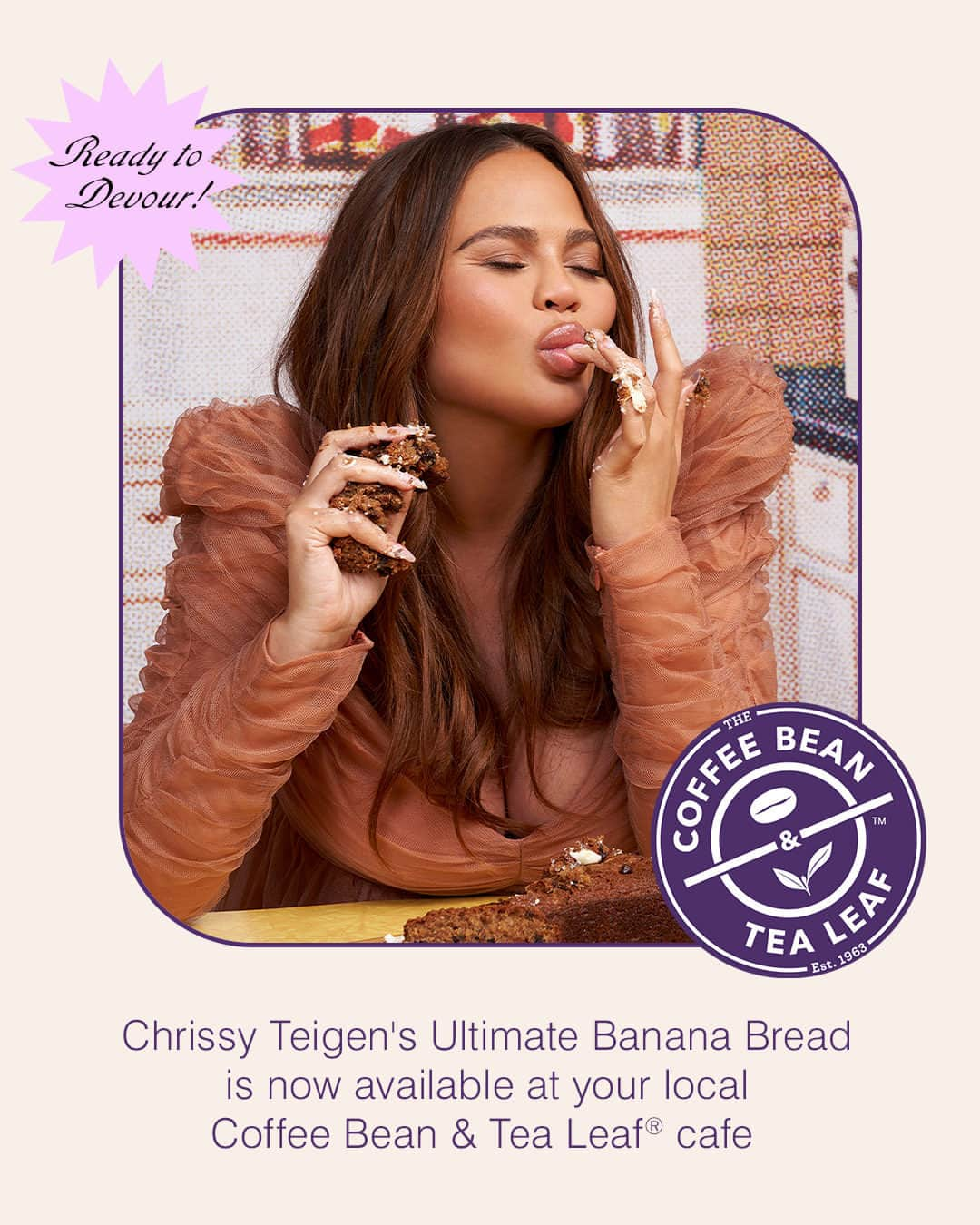 クリッシー・テイゲンのインスタグラム：「Back awaaaaay from the leftover Halloween candy. The @thecoffeebean has something oh so much better. Find Chrissy’s Ultimate Banana Bread exclusively available in the bake case today through Jan 2nd at participating locations.」