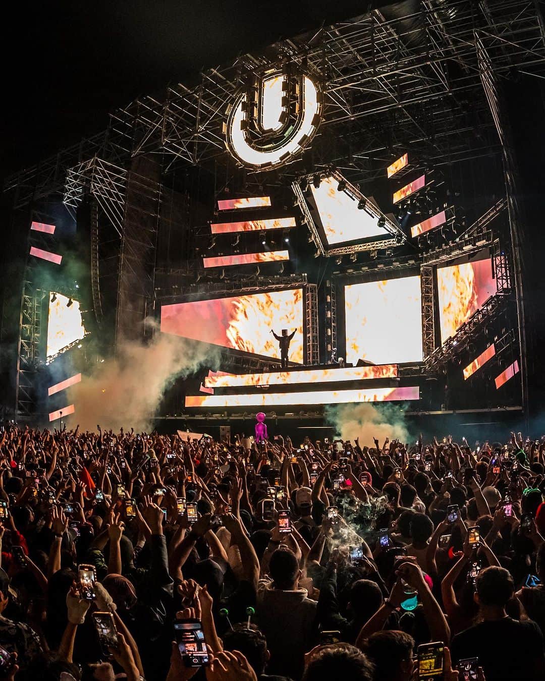 Ultra Music Festivalさんのインスタグラム写真 - (Ultra Music FestivalInstagram)「🇨🇱 Muchas gracias Santiago! Dancing with you all for Halloween was wickedly fantastic and made for a night we will never forget. We can’t wait to see you all again next year for ULTRA CHILE 2024!」11月2日 0時41分 - ultra