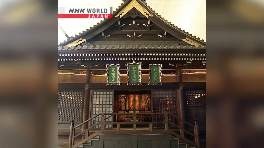 NHK「WORLD-JAPAN」のインスタグラム：「This centuries-old Buddhist temple in Osaka has been preserved for generations to come due to a unique partnership with a newly-built hotel.🙏🤝🏨 The temple is now less exposed to the elements and income from the lease secures funds for restoration and maintenance work on the Edo-era building. . 👉Watch more short clips｜Free On Demand｜News｜Video｜NHK WORLD-JAPAN website.👀 . 👉Tap in Stories/Highlights to get there.👆 . 👉Follow the link in our bio for more on the latest from Japan. . 👉If we’re on your Favorites list you won’t miss a post. . . #三津寺 #buddhism #osakatemple #mitsutera #buddhistmonk #japanesebuddhism #japanesetemple #japanculture #buddhisttemple #oldjapan #oldtemple #japanesebuilding #discoverjapan #modernbuddhism #osaka #nhkworldnews #nhkworldjapan #japan」