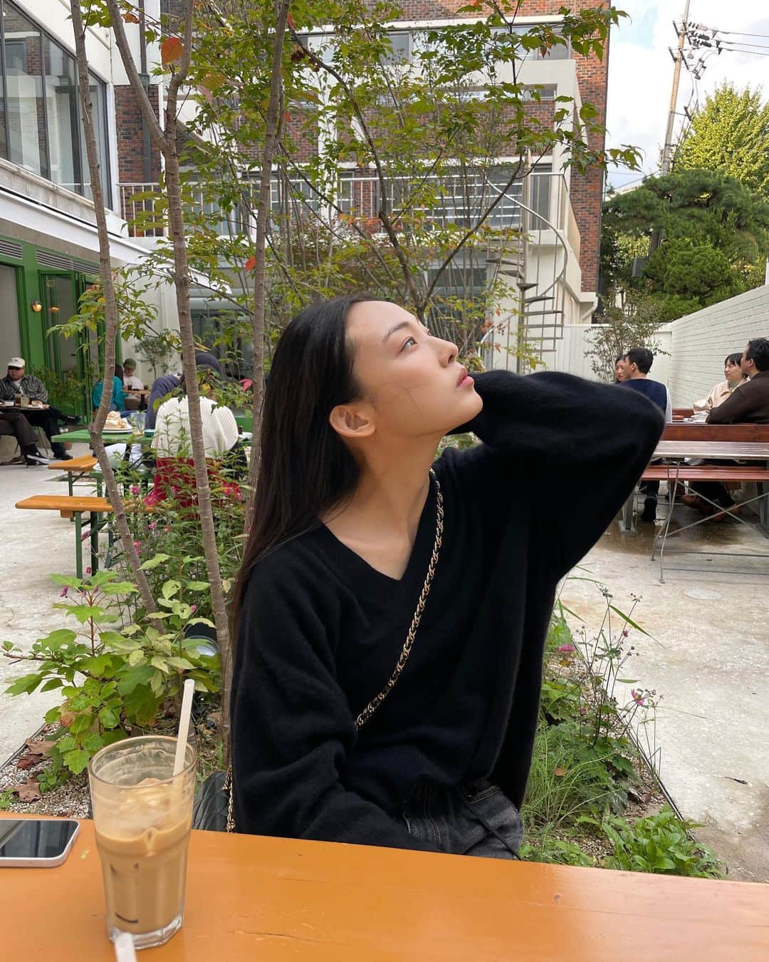 チョン・ソニのインスタグラム：「가을의 시작」