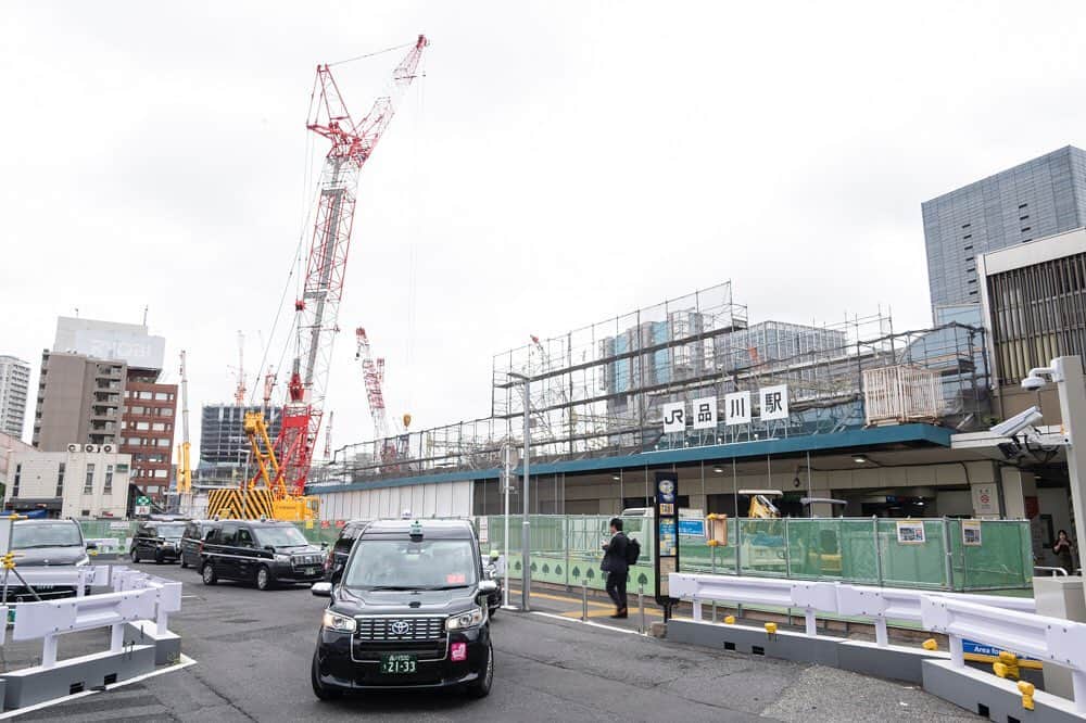 のインスタグラム：「品川駅周辺再開発 (2023.9.21撮影)  最寄駅：品川駅  #tokyotokyo #tokyogram #moodygrams #jp_gallery #ptk_japan #gdayjapan #realtokyolife #beautifuldestinations #tokyojapan #instatokyo #loves_nippon #phos_japan #bestjapanpics #cooljapan #japan_of_insta #photo_jpn #illgrammers #景色 #東京 #東京都 #東京観光 #東京旅行 #東京散歩 #風景 #街の風景 #東京風景 #Tokyo #东京 #도쿄 #tokyogood」
