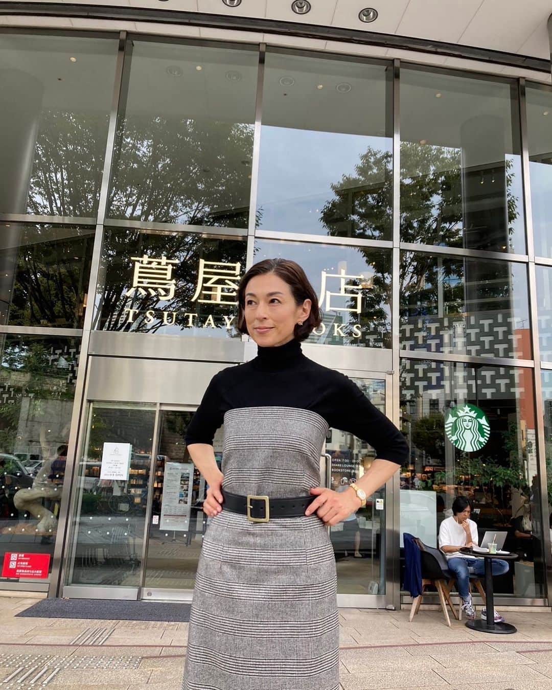 鈴木保奈美のインスタグラム：「BSテレ東『あの本、読みました？』 予告動画がアップされました。  https://youtu.be/SUHV4oEqSOc  #bsテレ東  #あの本読みました？」