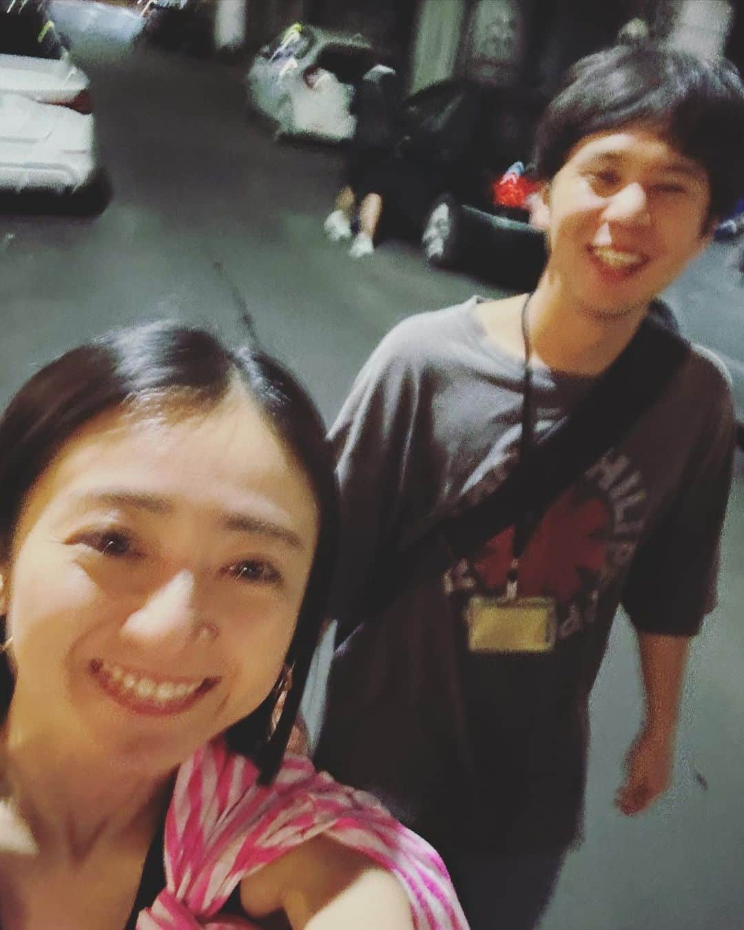 安達祐実さんのインスタグラム写真 - (安達祐実Instagram)「♡♡♡ 舞台『綿子はもつれる』台湾公演の時の。 たつやくん可愛すぎる。 本人曰く、嘘笑いらしいけど😂」11月1日 17時13分 - _yumi_adachi