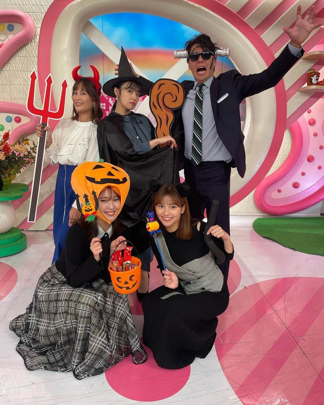 大町怜央さんのインスタグラム写真 - (大町怜央Instagram)「そして、昨日のOha!4はハロウィーン🧟‍♂️ 林田さんプロデュースでした🤫  #私はフランケンシュタインです #スタッフさん手作りボルト #米澤さん大久保さんとツーショット」11月1日 17時13分 - omachi_reo