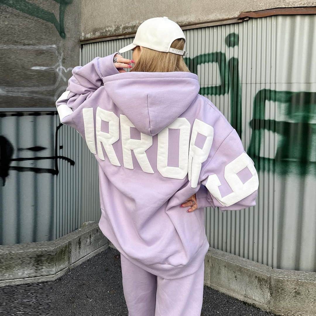 Select Shop MIRROR9さんのインスタグラム写真 - (Select Shop MIRROR9Instagram)「. 2023 ICON Hoodie&Pants Coming soon #MIRROR9」11月1日 18時00分 - mirror9official