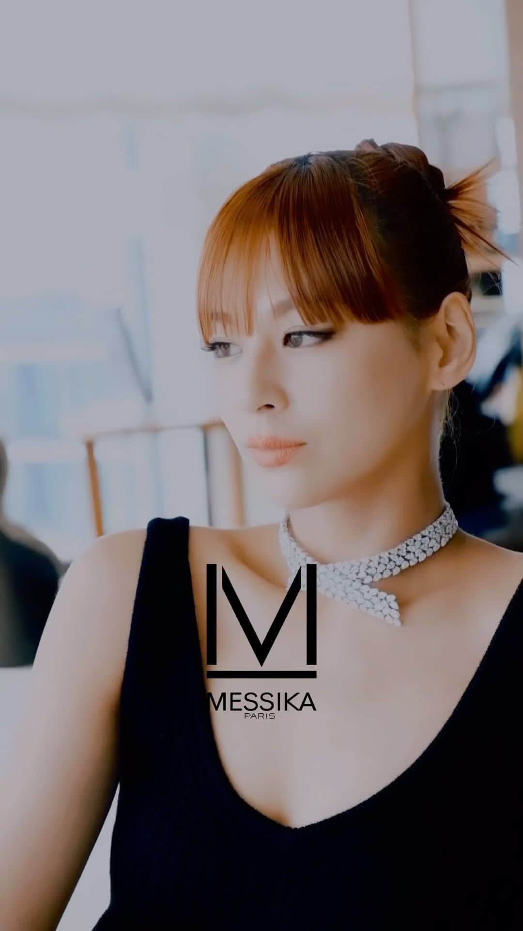 西内まりやのインスタグラム：「ダイヤモンド商の娘である　ヴァレリー メシカはダイヤモンドに対する情熱と独自のアプローチからユニークでモダンなタッチのジュエリーブランド<メゾン メシカ>を2005年に設立。  @messika 最新コレクションのプレビューイベントに行ってきました。💎  上品な美しさの中にエッジーさがありとても好みでした😌  Jewelry gives me confidence.  @messika#MESSIKA#Disruptingdiamonds」