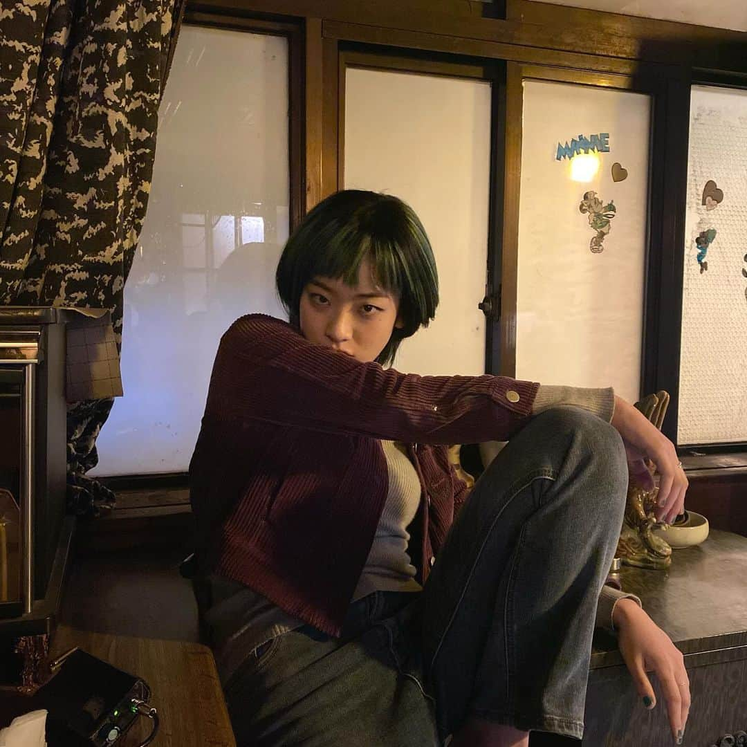 イ・ジュヨンさんのインスタグラム写真 - (イ・ジュヨンInstagram)「떠올려보는 green night. 드디어 오늘 개봉!  #녹야 #greennight」11月1日 17時42分 - i_icaruswalks