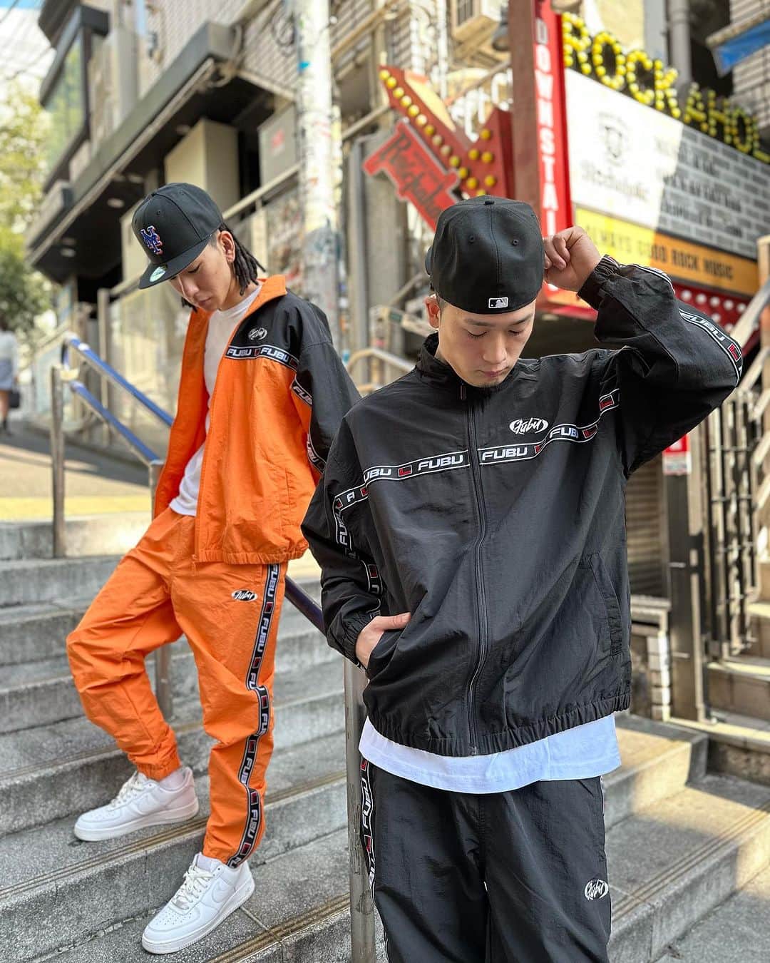 GROW AROUNDのインスタグラム：「#growaroundnewarrivals  FUBU  TRACK JACKET,PANTS VELOUR ZIP JACKET ,PANTS 90s00sに人気だったFUBUの復刻アイテムが入荷しています！！ サイズ感も当時のようなオーバーサイズシルエットになっています！！」