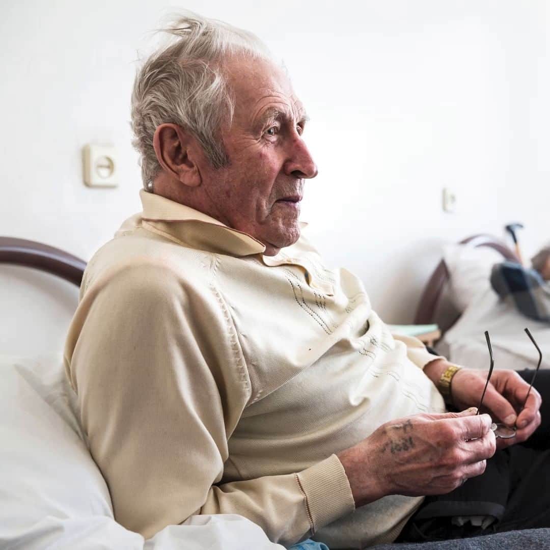 ノバルティスのインスタグラム：「Advanced #prostatecancer is a complex disease and open dialogue with your doctor and health care team is key to making informed decisions about care and treatment.   Start a conversation with your doctor by asking questions to get a better understanding of your condition and treatment options.  Learn more about prostate cancer before your next doctor’s visit. #Movember」