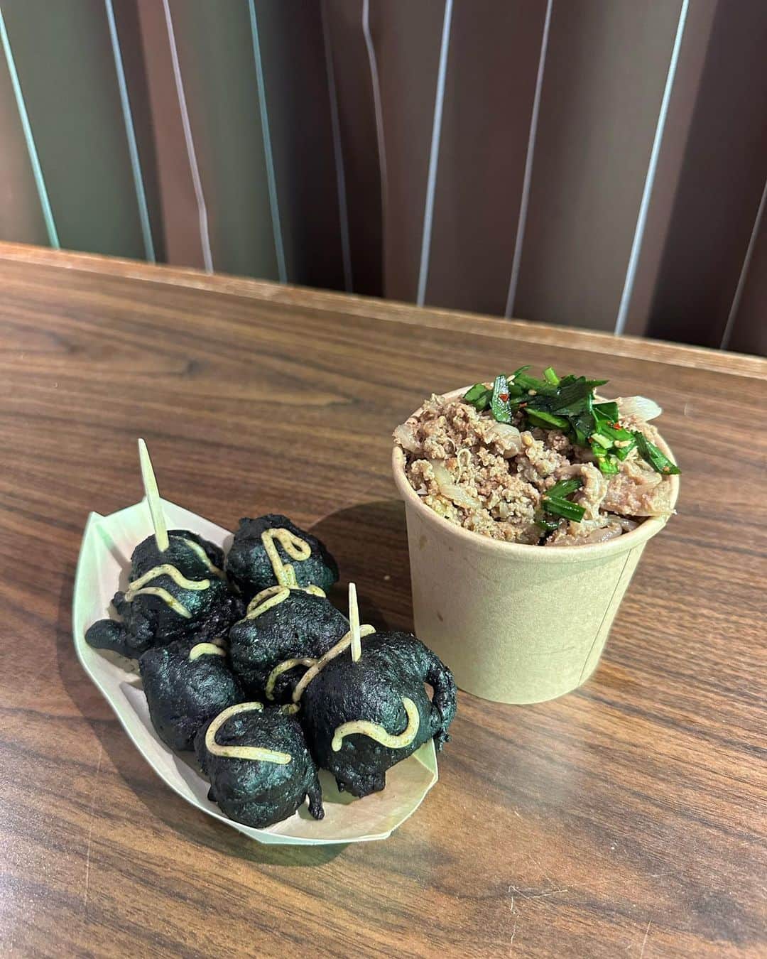 AYAさんのインスタグラム写真 - (AYAInstagram)「_ Fortune💍であったイベント 色んな飲食店が出店してて Coffee.beerもいっぱい飲めて ワイワイ賑わってた🍔🍺  前日にお互い暇で行ってきたけど 楽しかった✌🏽🤍🤍  なんやかんや毎週会ってる🐶　즐거운〜♡  #あやみきおでかけキロク」11月1日 18時03分 - a.y.hana_12o6