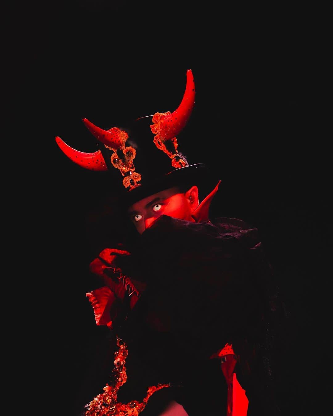 サム・スミスのインスタグラム：「UNHOLYWEEN in Melbourne ❤️‍🔥」