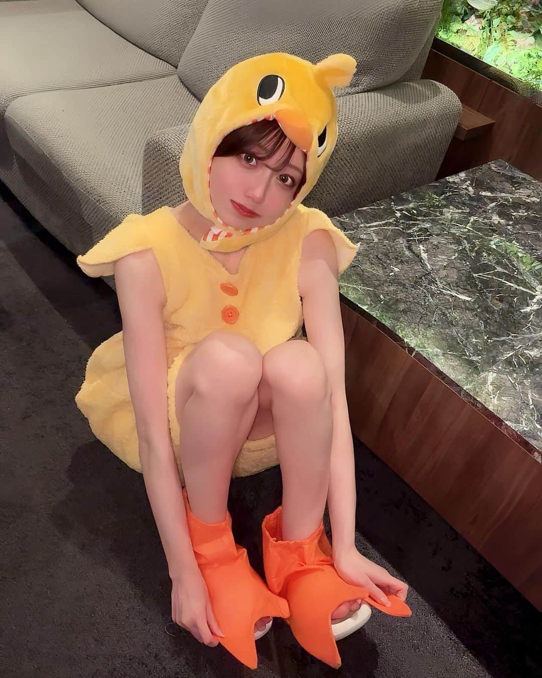 みなみゆずのインスタグラム：「. . ぴょこだよ🐣🍋鶏肉です🍗💛 10月 ありがとうございました oO🎃 .」