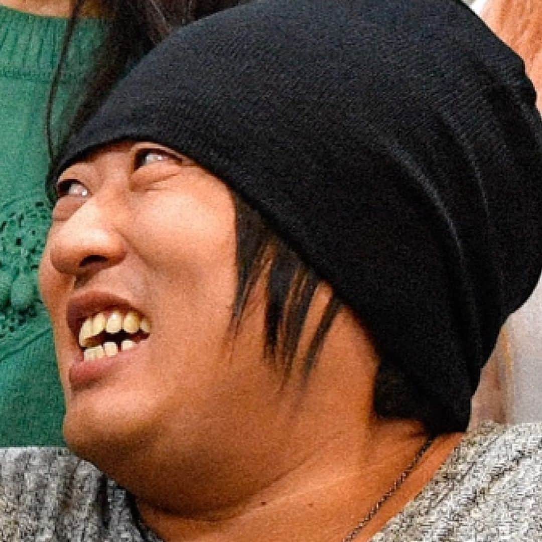 クリエイターズ・ファイル公式（ロバート秋山）のインスタグラム