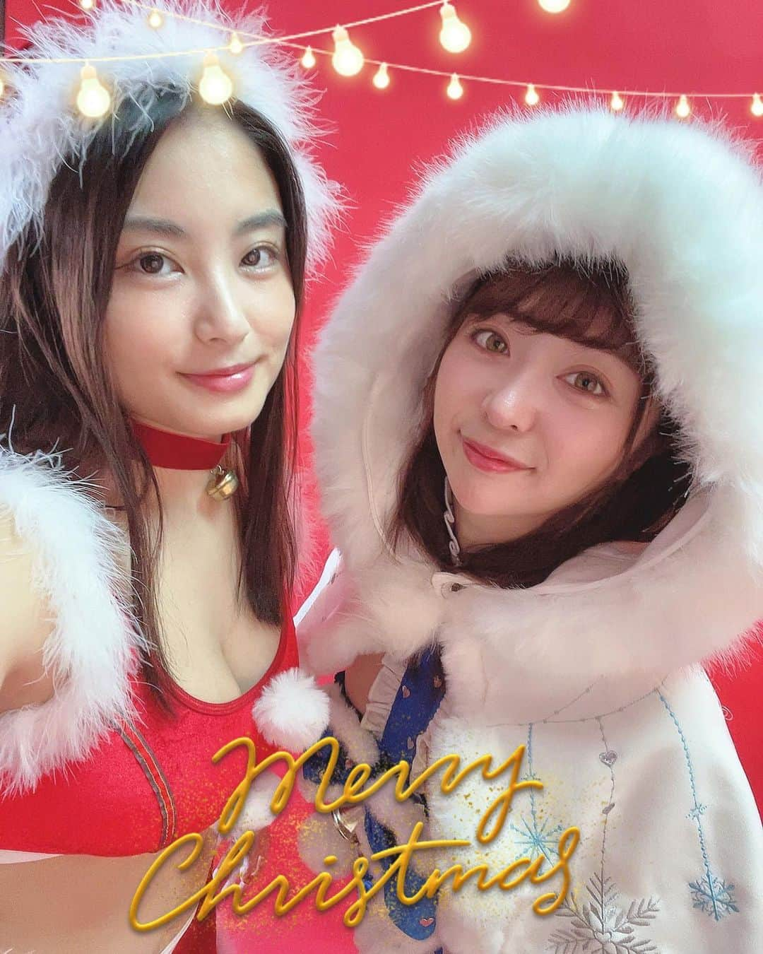 トロたんのインスタグラム：「昨日までHalloweenで騒いでたのに 今日からXmas🎅🎅🎅🎅🎅 トロみつで撮影でした！！！ 現場わちゃわちゃしててたのしすぎた！！！！！📸 楽しみだね🎅🫶 #コスホリック #コスホリ　#コスプレ　#ROM #コミケ #コミックマーケット　←これはまだ当落出てない」