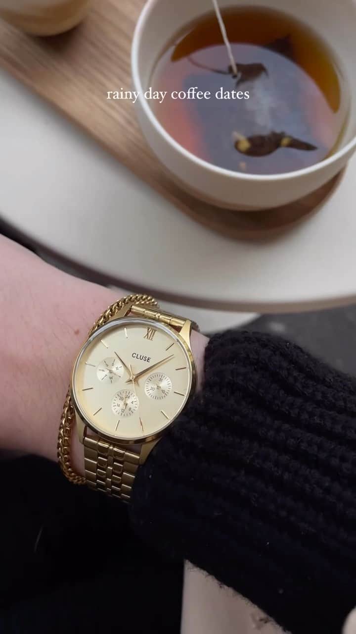 のインスタグラム：「Fall in CLUSE 🍂 ☕️ #CLUSE #CLUSEclub」