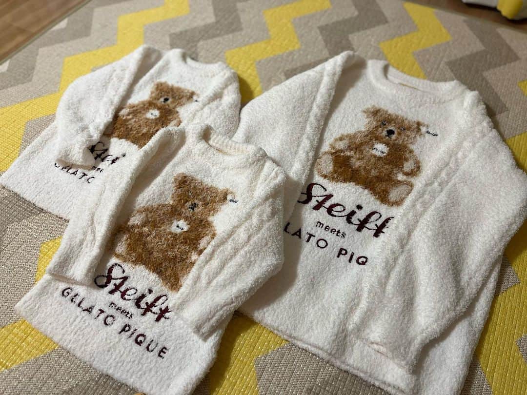 杜このみのインスタグラム：「待ちに待った#gelatopique の #steiff コラボが届きました‼︎🧸🤎 もう…なんて可愛いのでしょう😭✨ パパサイズが無いのが残念だけれど…（パパごめんね…🥺） 娘＆息子とお揃いで着ます🥰♪ はぁ…本当にため息が出るほど可愛い♡♡♡ #部屋着 #ジェラピケ」