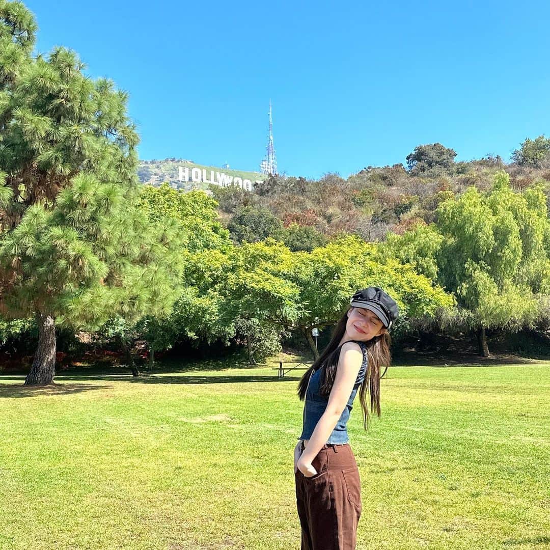PIMTHAのインスタグラム：「LA camera rolls 🎞️  ใครดู ep.4 กันบ้างแล้วน้าาา 🙋🏻‍♀️」
