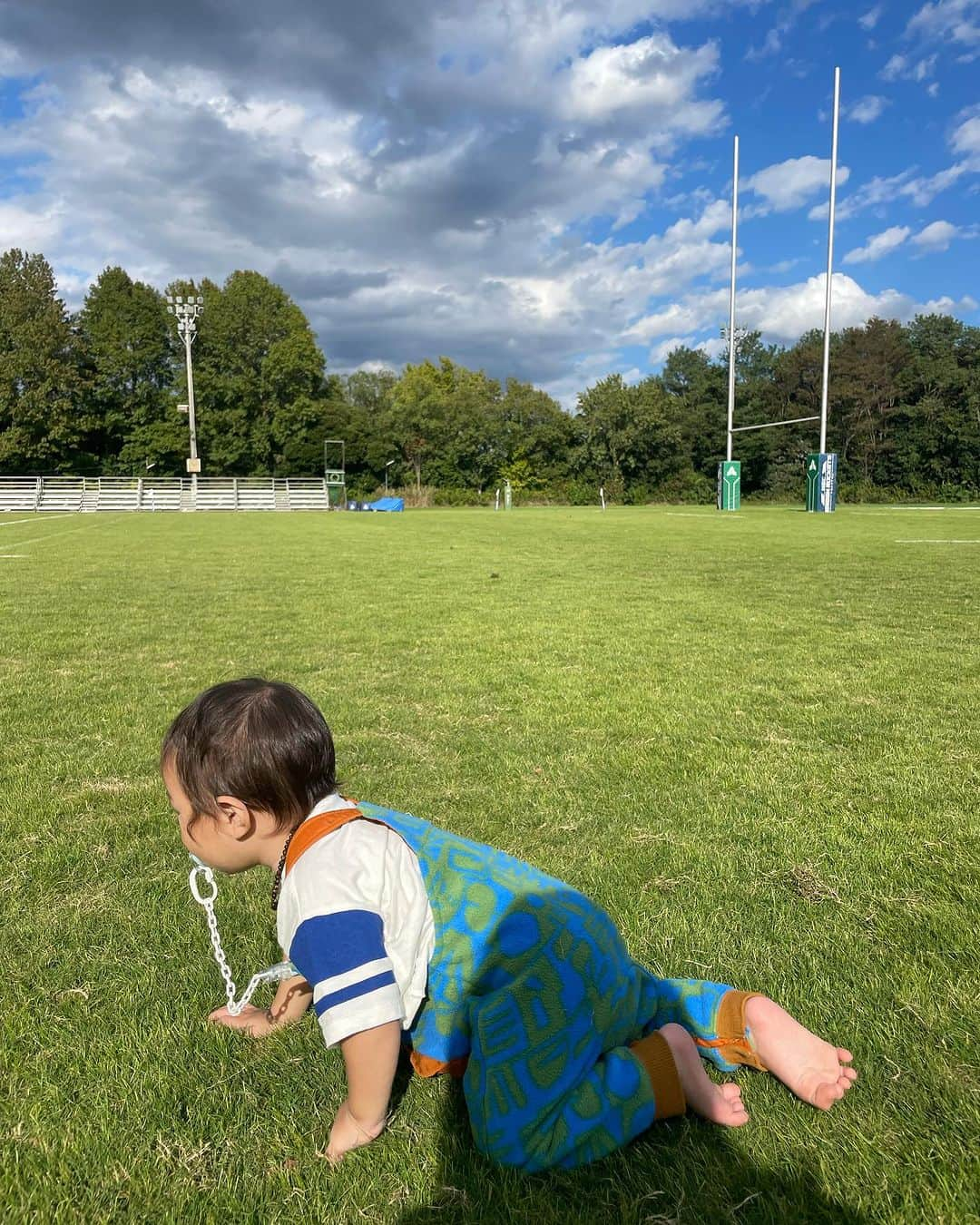 結子さんのインスタグラム写真 - (結子Instagram)「パパのチームの試合の日🏉 カレンは子供達とグランド中をかけめぐる。 #necグリーンロケッツ #nec」11月1日 19時22分 - yuiko_yyy