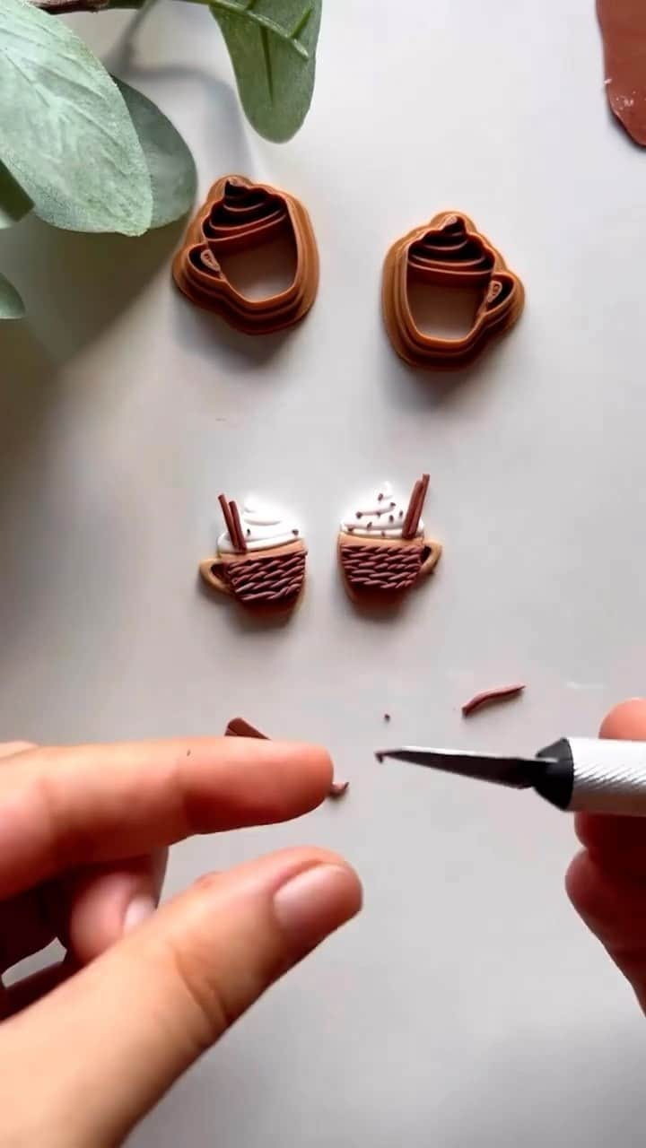 etsyのインスタグラム：「Teeny tiny beverages get us every time ☕ Celebrating the start of hot cocoa season with some intricate handiwork from @mooistudio_cutters」