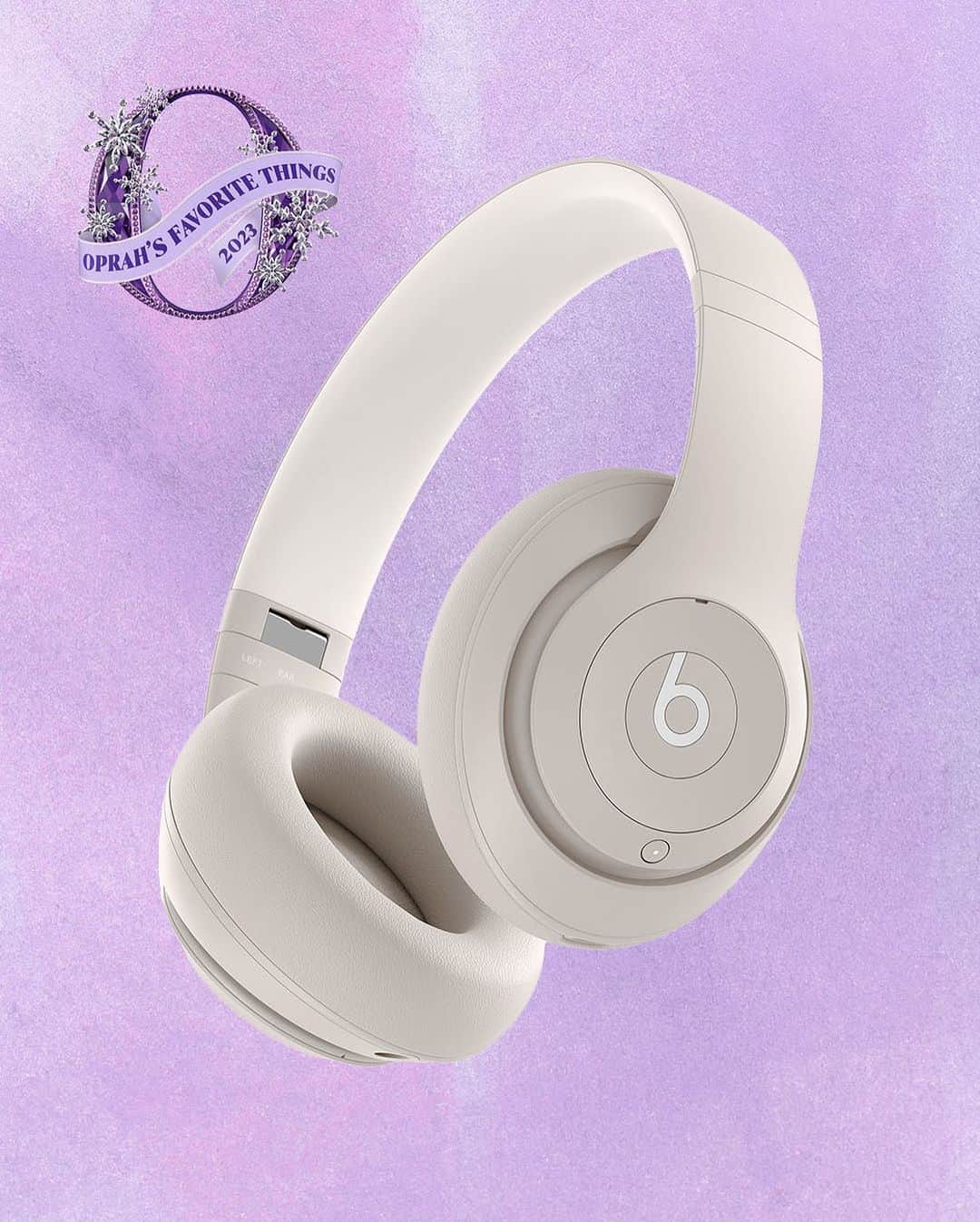 ビーツ・エレクトロニクスのインスタグラム：「The queen has spoken! In case Beats Studio Pro isn’t already on your holiday wishlist, our over-ear headphones are officially one of #OprahsFavoriteThings 🙌」