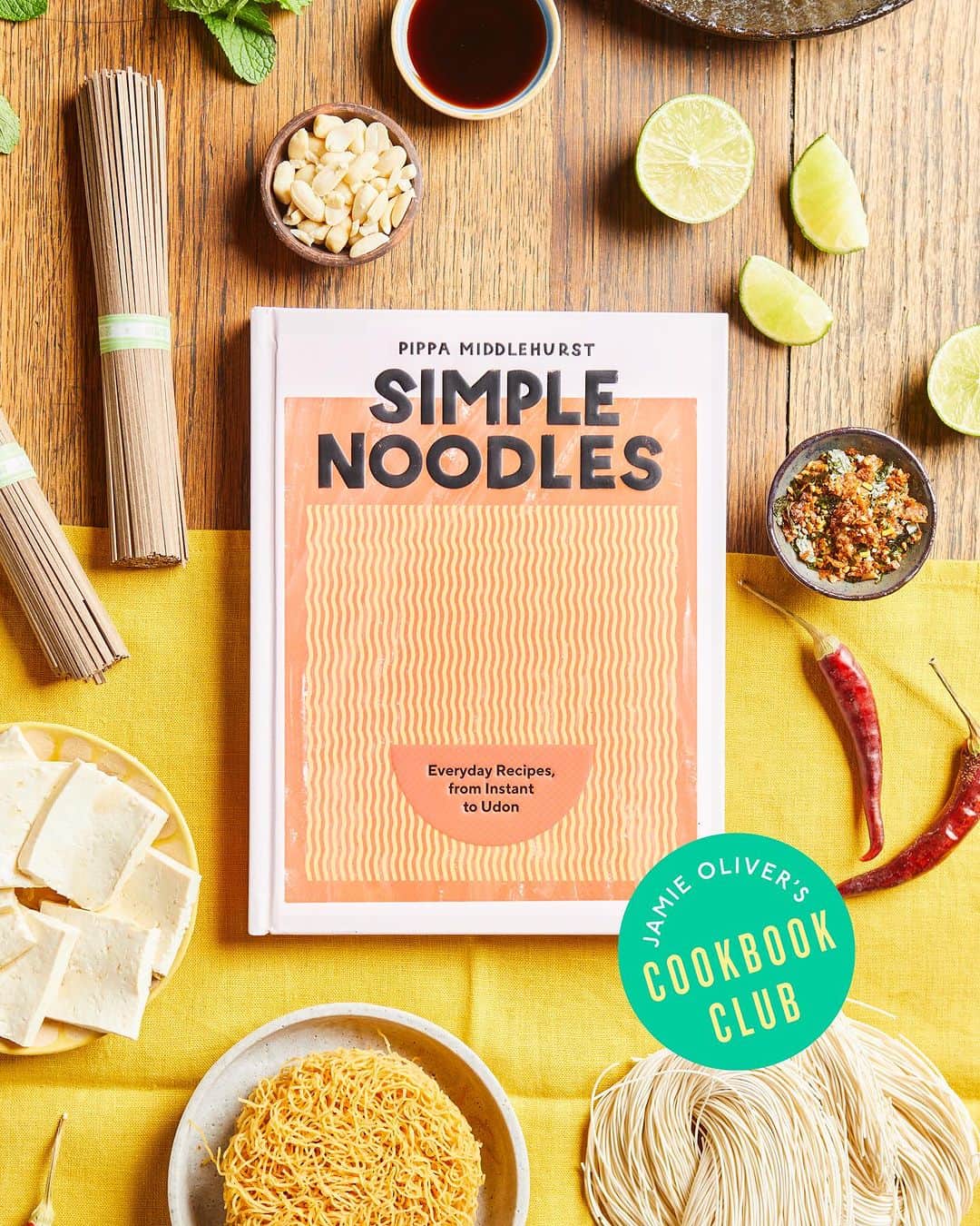 ジェイミー・オリヴァーのインスタグラム：「It's that time of the month when I announce my Cookbook Club book of the month ! It's bold and beautiful and I know you're going to love it as much as I do.....it's @pippyeats Simple Noodles !!! Pippa is a gem with this book and holds your hand through the delicious world of noodles with love, respect and sheer ease. Thanks @pippyeats !   Don't forget all my Cookbook Club members on Facebook get some exclusive recipes to try each month 👉👉👉 Pippa has very kindly shared her..... Non-nuclear fire noodles Quick garlic miso ramen Sichuan-style sesame noodles (vegan)  Plus an exclusive 50% OFF discount code for the book so hit the link in my bio to join now if you haven't already! #JamieOliversCookbookClub #ad」