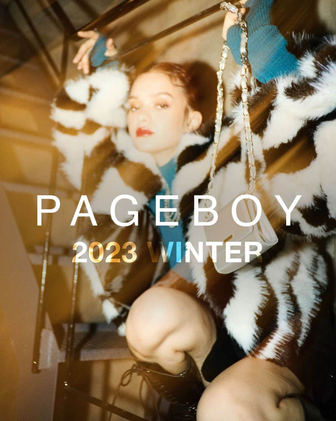 ページボーイさんのインスタグラム写真 - (ページボーイInstagram)「【PAGEBOY 2023WINTER COLLECTION】  本日より、PAGEBOY冬LOOK公開。ㅤㅤ  ☑OUTER ¥13,200(tax in) ☑TOPS ¥4,400(tax in) ☑︎BOTTOM ¥7,150(tax in) ☑︎BOOTS ¥14,300(tax in) ㅤ ㅤ ㅤ ㅤ ㅤ ㅤ  #ボリュームファーブルゾン_pb #クシュソデハイネックテレコ_pb #レイヤードカーゴミニスカート_pb #レースアップロングブーツ_pb  #PAGEBOY #ページボーイ #23AW_PAGEBOY #ブルゾンコーデ #アニマル柄コーデ #アニマル柄 #ファーブルゾン #ファーコート #アウターコーデ #ミニスカートコーデ #ミニスカート #スカパン #スカパンコーデ #ロングブーツコーデ #ロングブーツ #冬コーデ #モード系 #モード系ファッション」11月1日 20時03分 - pageboy_pr